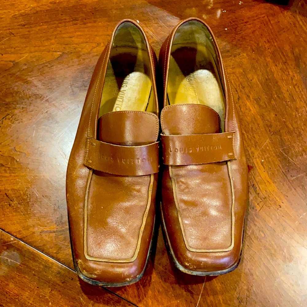 Louis Vuitton men’s leather shoes size US 9